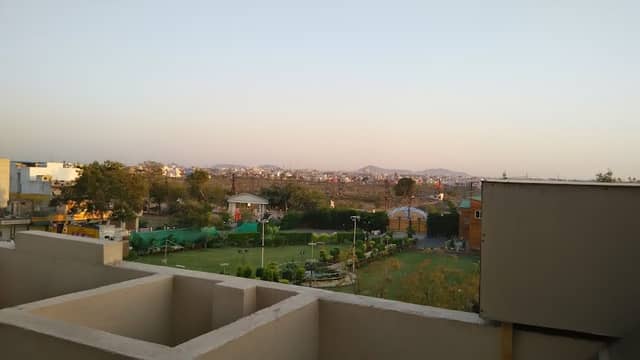 Mahalaxmi Nagar Park - Image 1