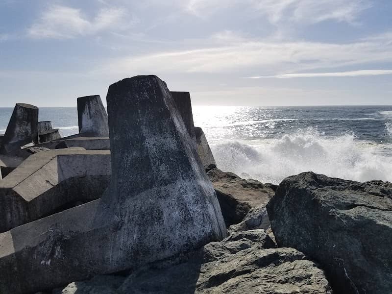 Lighthouse Jetty - Image 3