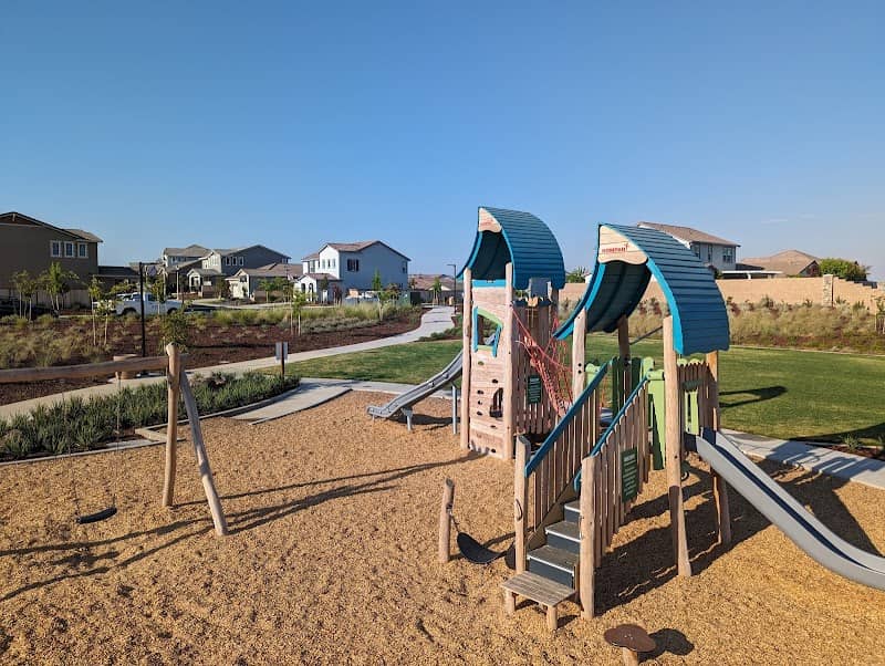 Pasillas Park - Image 1