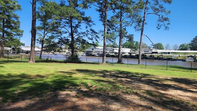 Dog Park at Lakeshore Park - Image 1