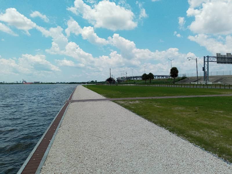 La Fleur Park - Image 2
