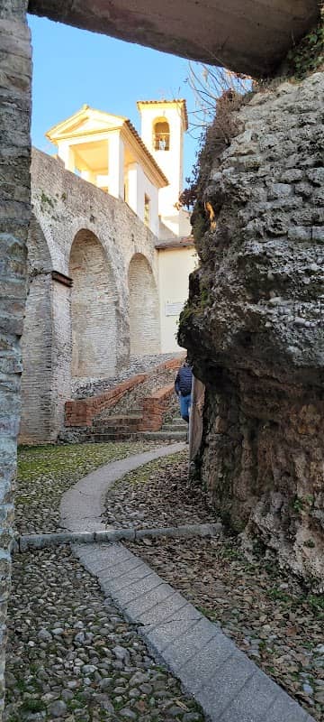 Scalinata del castello - Image 3
