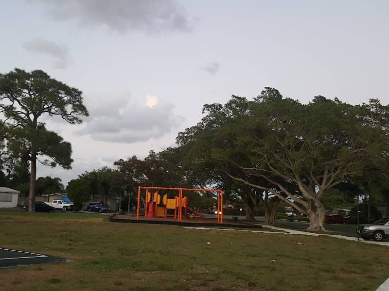 Hibiscus Park - Image 2