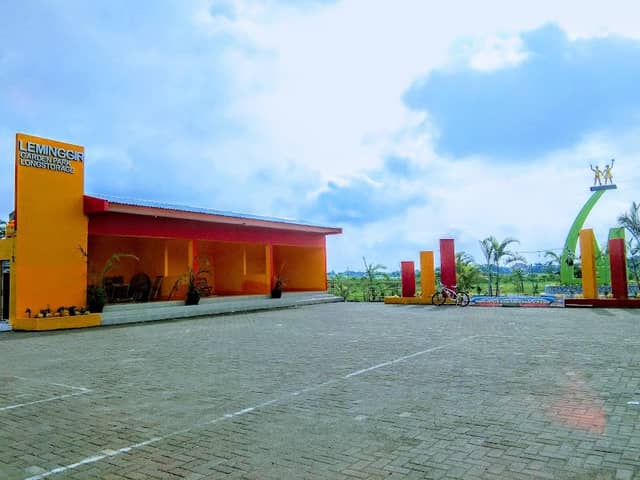 Leminggir Garden Park longstorage - Image 2