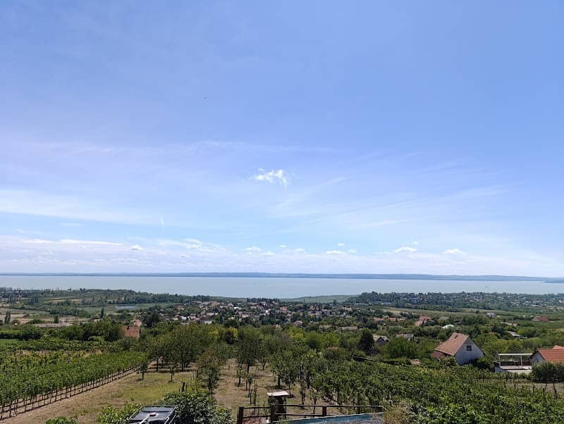 Pincesor Panoráma Pihenőpad - Image 1