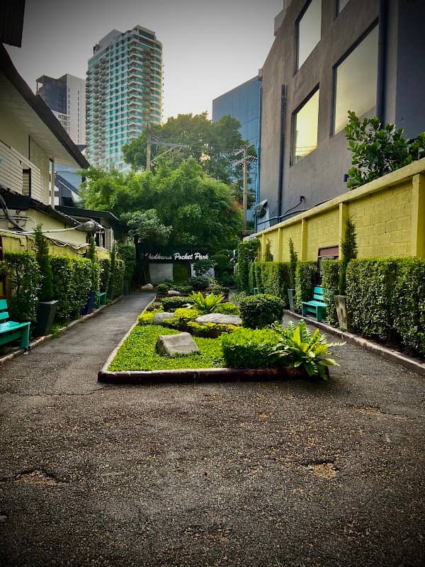 Vadhana Pocket Park - Image 1