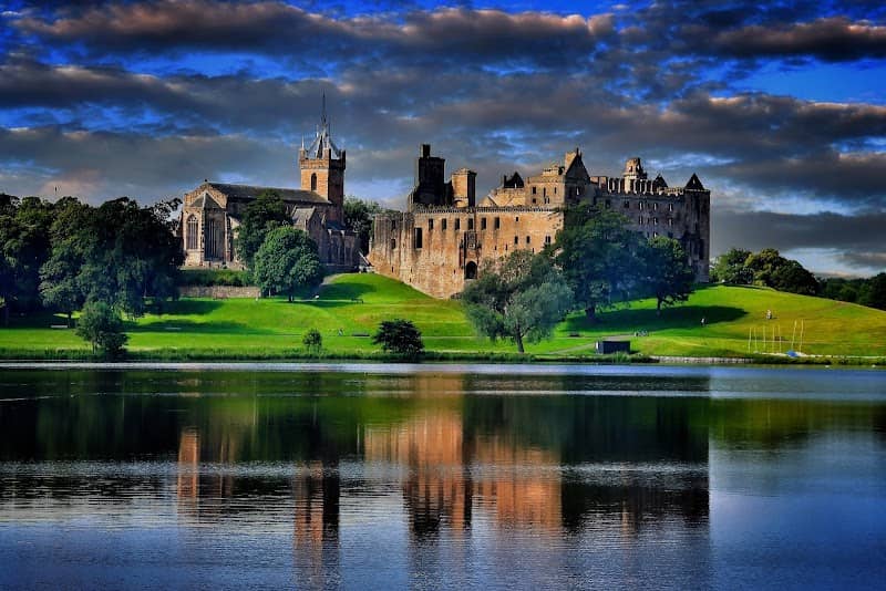 Linlithgow Peel (Palace) - Image 1
