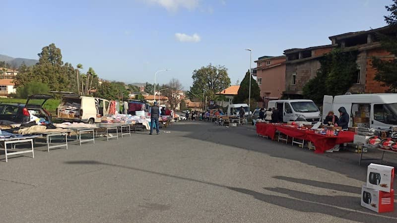 Mercatino del giovedì - Image 2