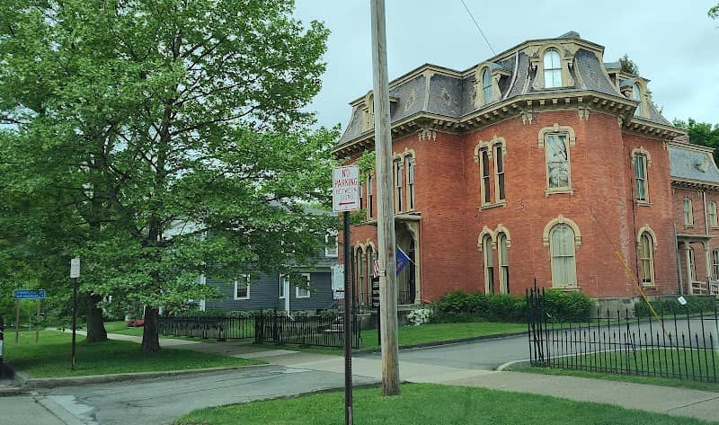 Warren Historic District - Image 1