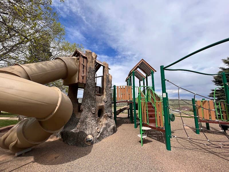 Beverly Heights Park - Image 2
