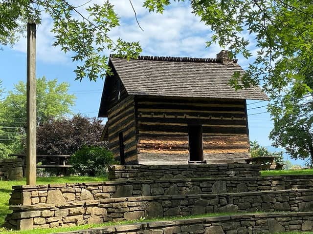 Mountain Gateway Museum - Image 2