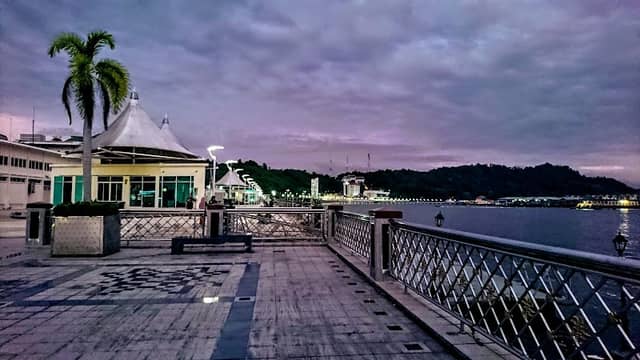Brunei Waterfront - Image 3