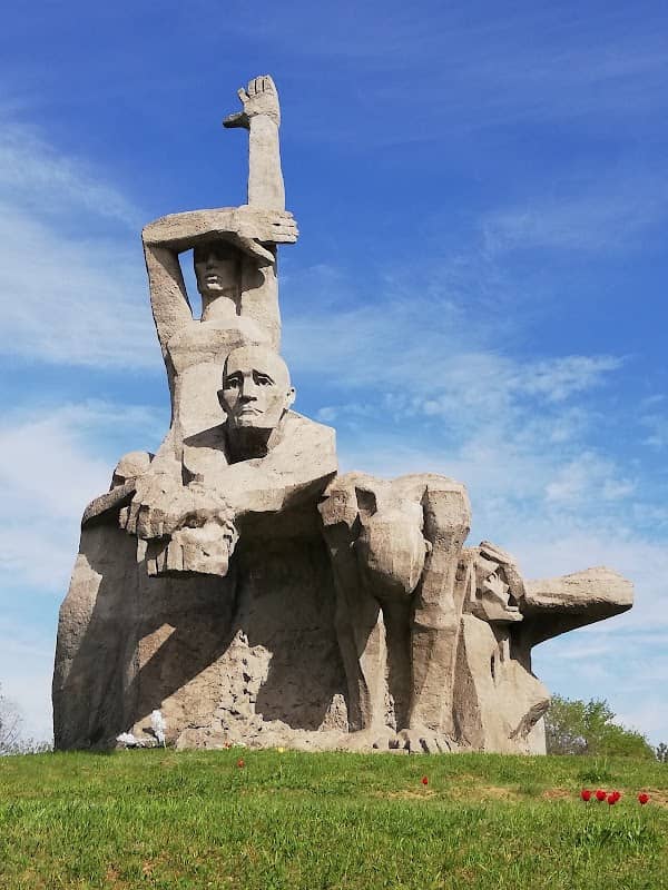 Zmievskaya Balka Memorial Complex - Image 1