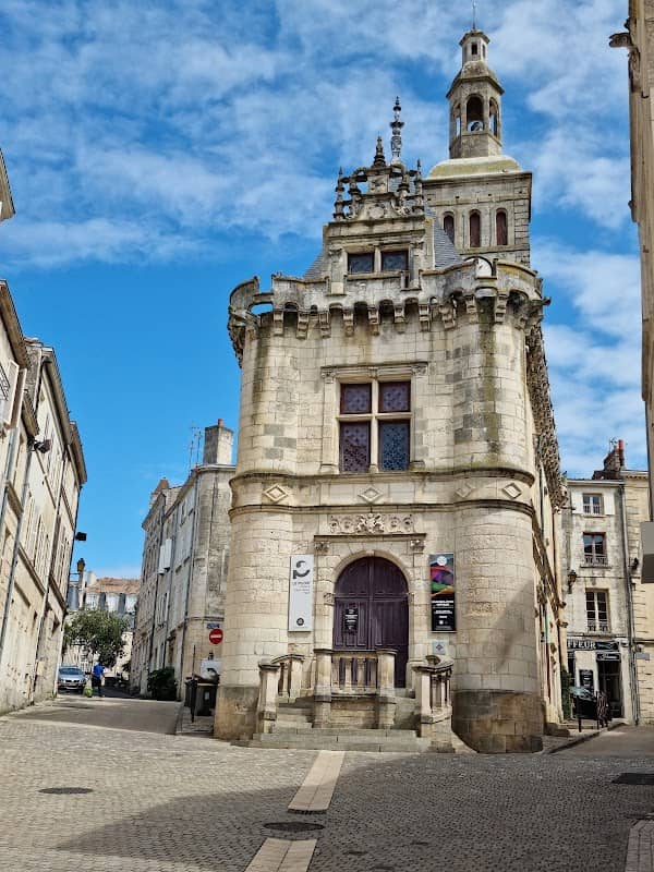 Pilory Museum of Niort - Image 1