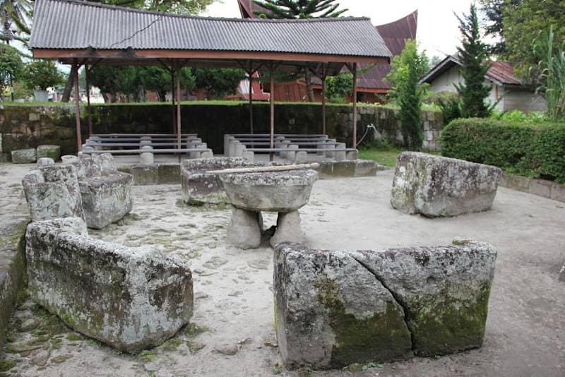 Batu Kursi Raja Siallagan ( Stone Chair of King Siallagan ) - Image 1