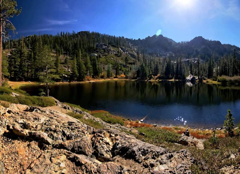 Tamarack Lakes Trailhead & Parking - Image 1