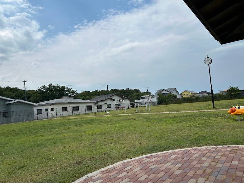Izumi Park - Image 1