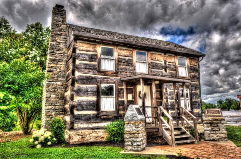 William Arnold Log House - Image 1