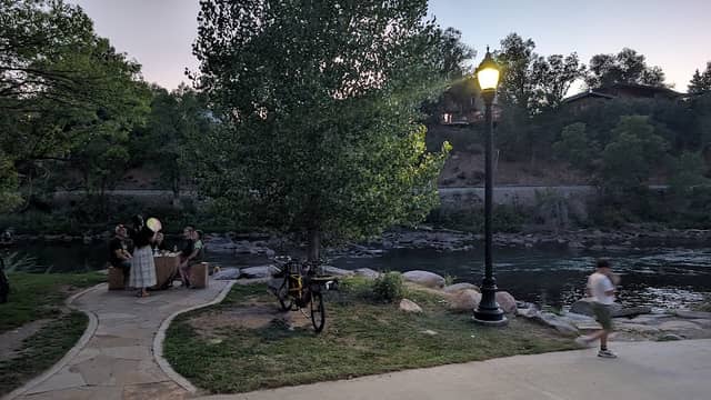 Chess on the river - Image 1