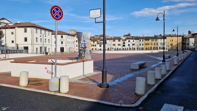 Piazza delle Tabacchine PDS - Image 1