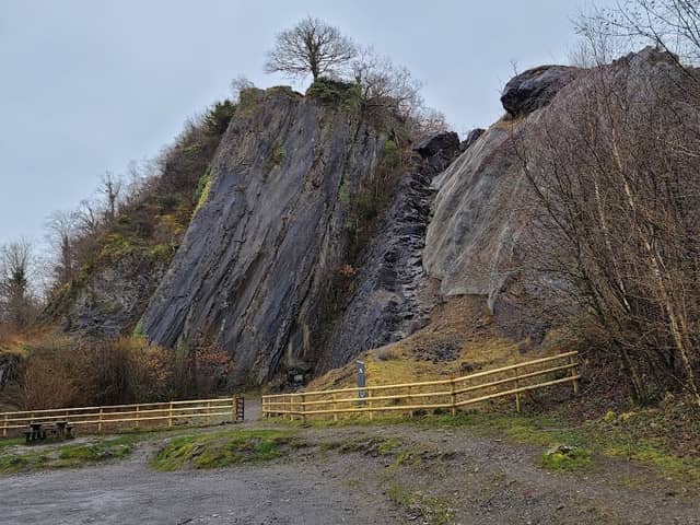 Dinas Rock - Image 1