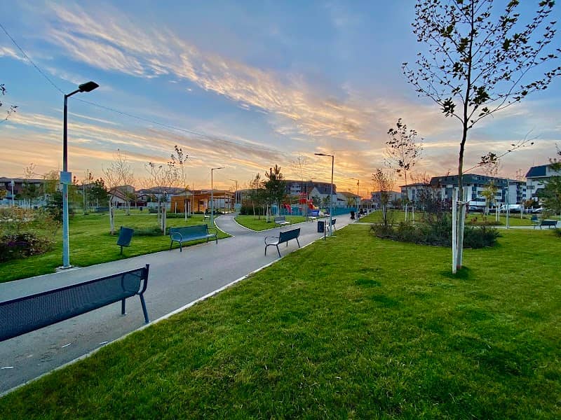 Parcul Avangarde - Image 2