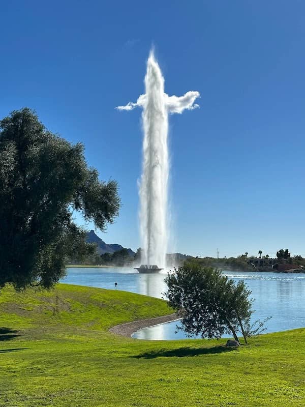 World Famous Fountain - Image 1