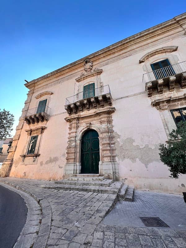 Palazzo Battaglia - Image 1
