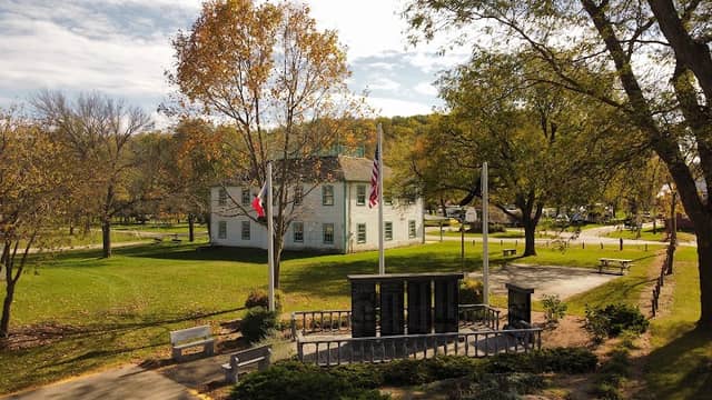 Elkader City Park - Image 1
