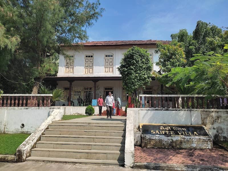 Saifee Villa - Image 1