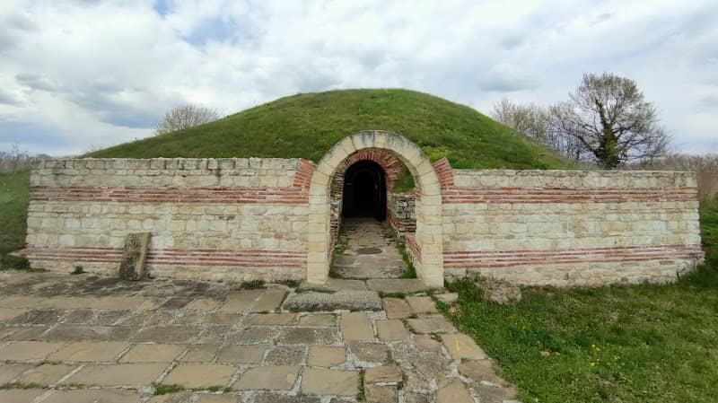 Thracian Tumulus - Image 1