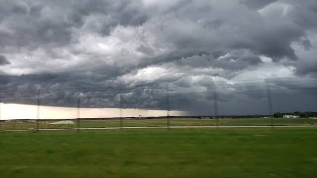 Airport Park - Image 1