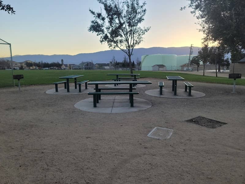 Peverini Park - Image 1