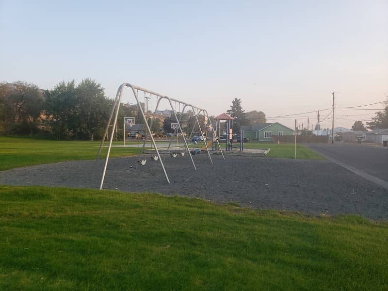 Lee Park - Image 1