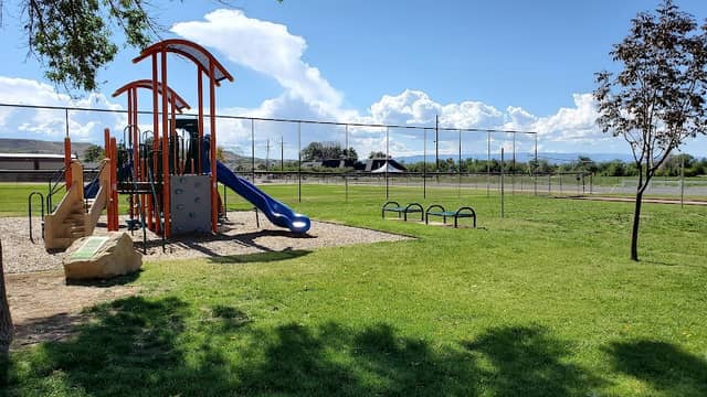 Peachbowl Park - Image 1