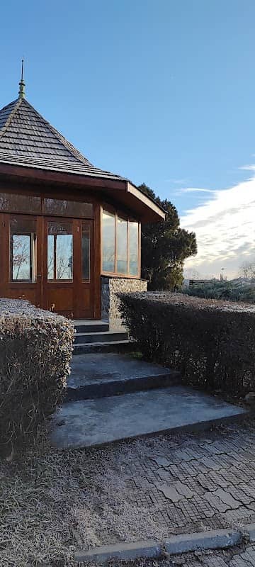 Nature Hideaway - Image 2