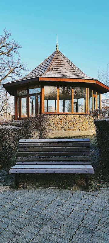 Nature Hideaway - Image 1