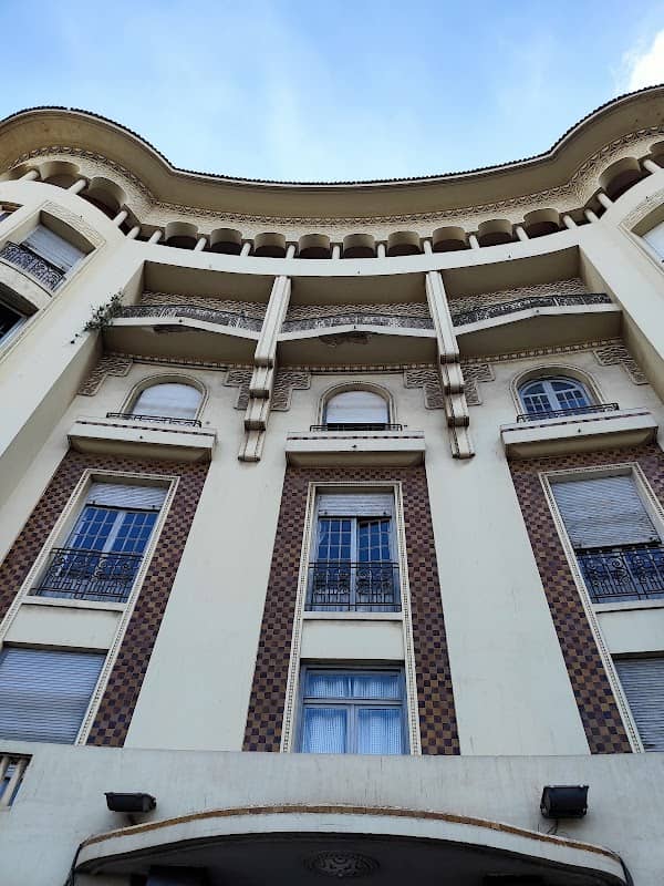 Art décoratifs building - Image 2