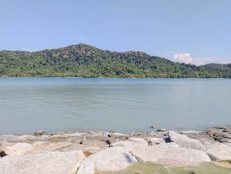 Queensbay Seaside - Image 1