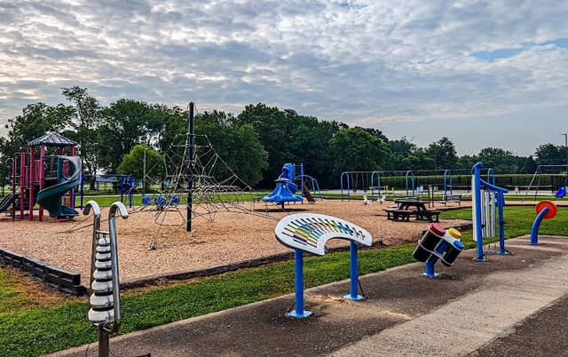 Auburn Park - Image 1
