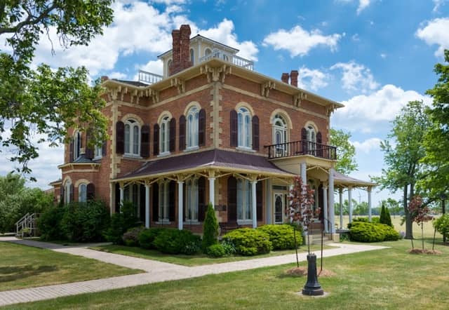 Cottonwood Mansion - Image 2