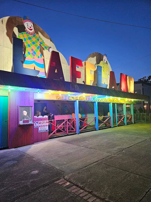Laffland World´s Craziest Ride - Image 1
