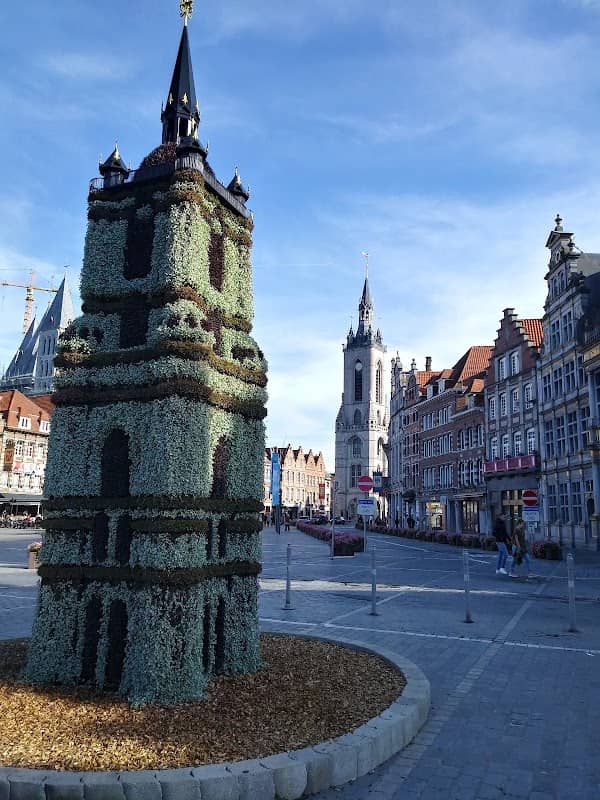 Halle aux Draps et Conciergerie - Image 3