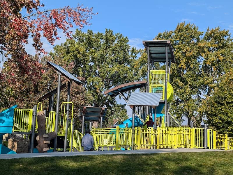 St-Charles Park - Image 1