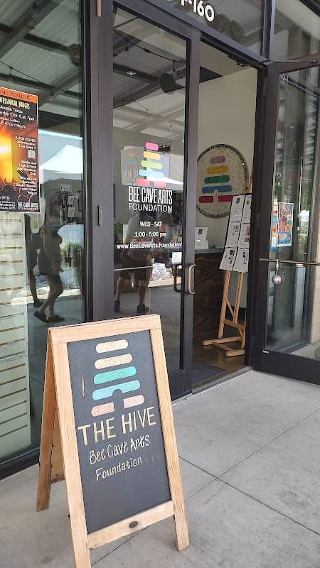 Bee Cave Arts Cow - Image 1