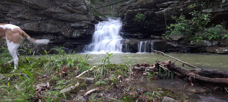 window falls/shelter - Image 2
