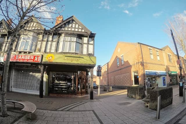 Beeston Banana Bucket - Image 1