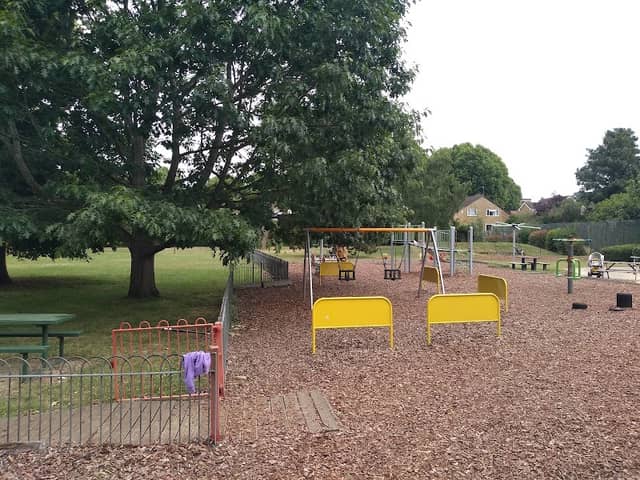Riverside Gardens - Image 1