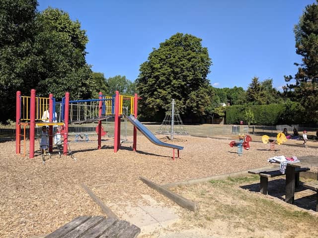 Riverside Gardens - Image 2