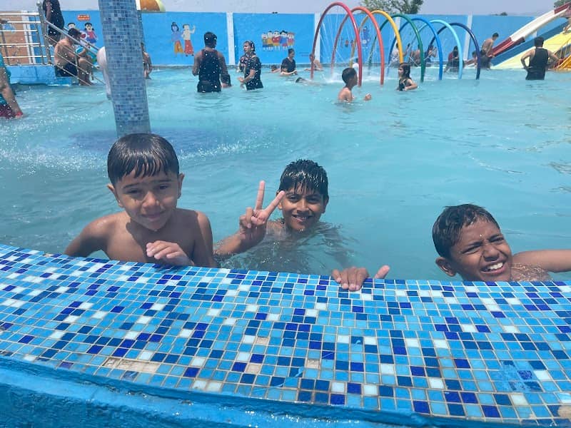 Hunny Wonderland Water Park - Image 2
